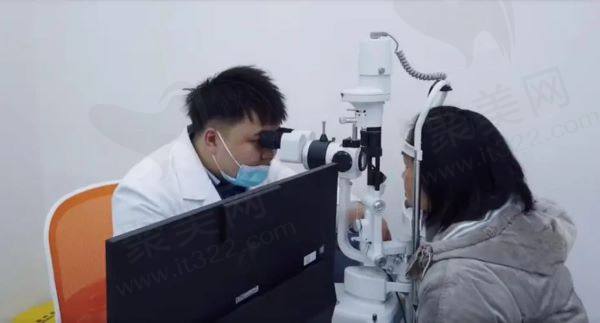 眼科医生自己也是会做近视手术的