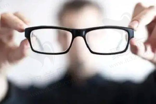 近视眼手术可以同时解决老花眼吗