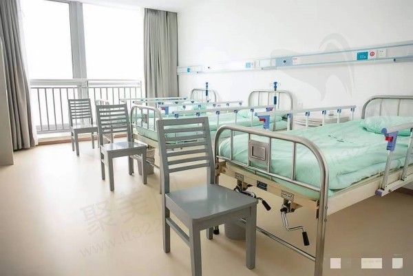成都西区医院做腹壁成型怎么样