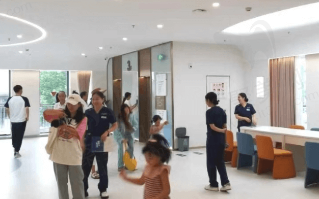 成都悦瞳眼科医院口碑不错
