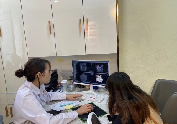 成都医 大口腔医院牙齿矫正怎么样