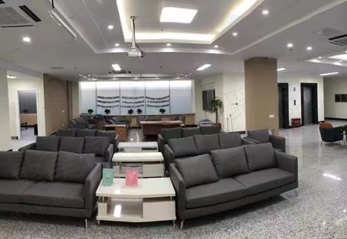 南京东南眼科医院预约电话