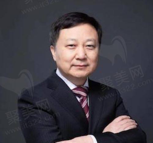 郑州眼科医生庞辰久简介