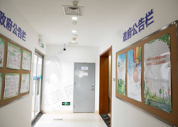 张青蔚的口碑评价比较好