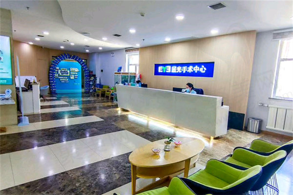 兰州爱尔眼科医院晶体植入手术多少钱