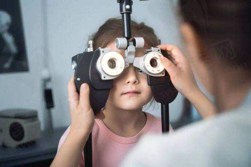 北京熙仁眼科医院封康医生的真实的患者评价如下：