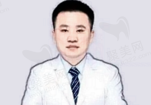 王亚斌