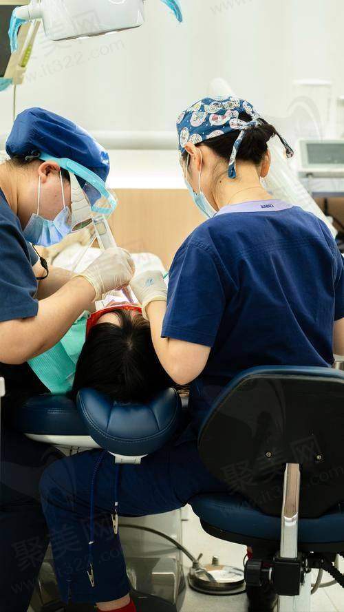 二、深圳正夫口腔种植牙价格及技术