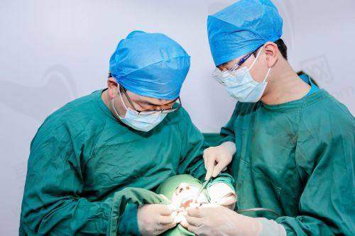 上海鼎植医生周建亭医生的真实的患者评价如下: